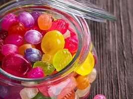 Чем рискуют сладкоежки: 6 опасных последствий