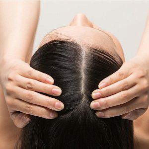 Тянем-подтянем: может ли массаж головы способствовать лифтингу лица