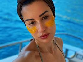 Тина Канделаки сделала макияж с ярко-голубыми стрелками (не все оценили)