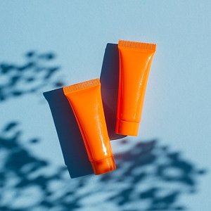 Аллергия на санскрин: как найти SPF, который не вызывает прыщи и раздражение Аллергия на санскрин: как найти SPF, который не вызывает прыщи и раздражение