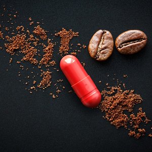 Удар по витаминам: 6 добавок, которые никогда не следует принимать с кофе Удар по витаминам: 6 добавок, которые никогда не следует принимать с кофе