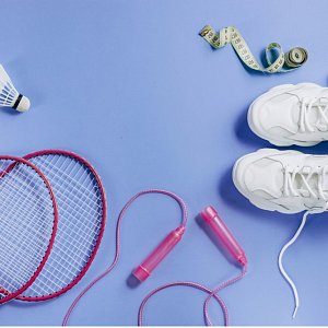 Три простых способа оставаться в форме без фитнес-абонемента: бег, скакалка и бадминтон Три простых способа оставаться в форме без фитнес-абонемента: бег, скакалка и бадминтон