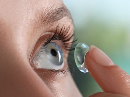 Без лишних слез: как облегчить ношение контактных линз и наслаждаться острым зрением