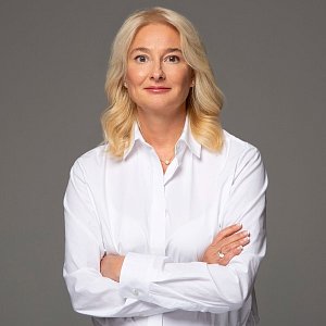 «Это не просто выставка, а профессиональное пространство, где можно принять участие в формировании будущего индустрии»: интервью с организатором INTERCHARM Professional Анной Дычевой-Смирновой «Это не просто выставка, а профессиональное пространство, где можно принять участие в формировании будущего индустрии»: интервью с организатором INTERCHARM Professional Анной Дычевой-Смирновой